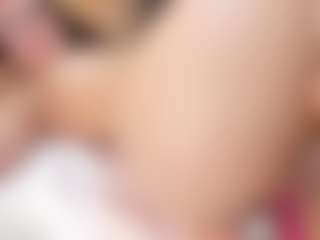 Live cam show with Payton-Oliver - Petite on liverealitysex.com