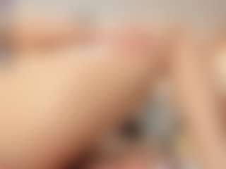 Live cam show with Payton-Oliver - Petite on friskycurves.com