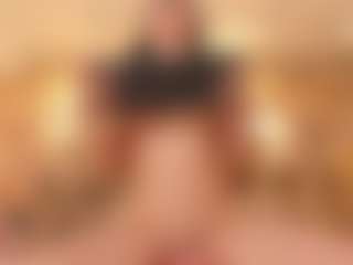 Live cam show with Payton-Oliver - Skinny on Camsoda