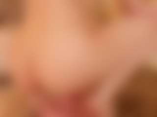 Live cam show with Payton-Oliver - Skinny on Camsoda