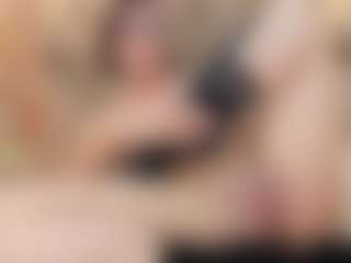 Live cam show with Payton-Oliver - Fingers on CamClone