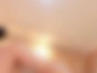 Live cam show with Payton-Oliver - Brown Hair Petite on Camsoda
