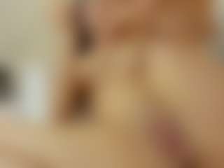 Live cam show with Payton-Oliver - Skinny on StripNow