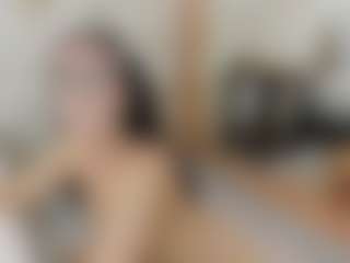 Live cam show with Payton-Oliver - Petite on CamClone