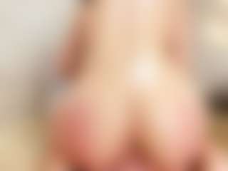 Live cam show with Payton-Oliver - Cowgirl on chickslive.net