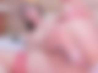 Live cam show with Payton-Oliver - Brown Hair Petite on luckytryst.com