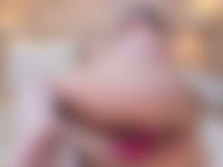 Live cam show with Payton-Oliver - Brown Hair Teen (18+) on Gym Cam Girls