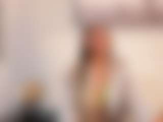 Live cam show with sanaiahot - Ebony on Fling VIP Chat | colombia