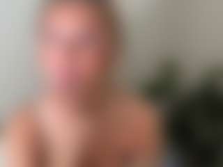 Live cam show with Tessaxsloane - Oil on galaxygirlnitro.com