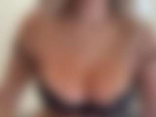Tessaxsloane's Live Sex Cam Show
