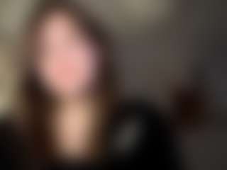 TrangShoener's Live Sex Cam Show