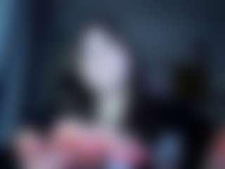 TrangShoener's Live Sex Cam Show