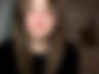 TrangShoener's Live Sex Cam Show