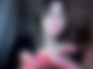 TrangShoener's Live Sex Cam Show