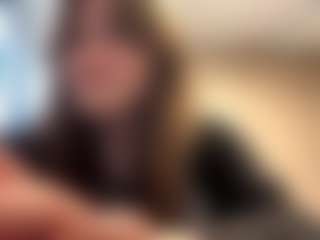 TrangShoener's Live Sex Cam Show