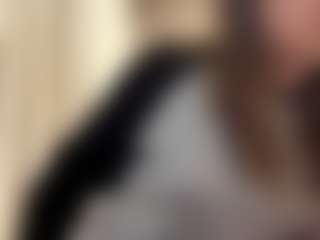 TrangShoener's Live Sex Cam Show