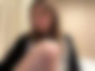 TrangShoener's Live Sex Cam Show