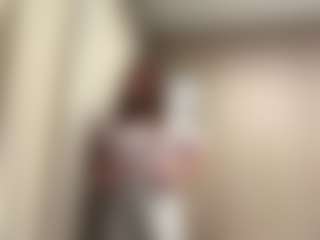 Live cam show with TrangShoener - Striptease on Milfs Live