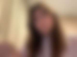 TrangShoener's Live Sex Cam Show