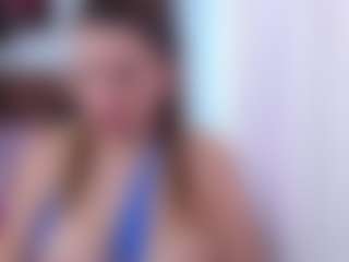 Live cam show with VictoryMilf - Blonde Hair Middle Aged on CamwithHer
