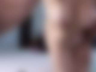 Live cam show with VictoryMilf - Camel Toe on Camsoda