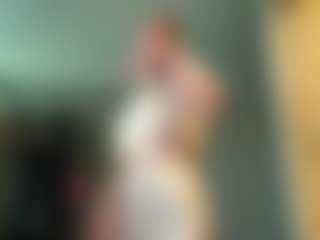 Live cam show with ZeniaArguello - New Spank on luckytryst.com