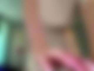 Live cam show with ZeniaArguello - Athletic Spank on Milfs Live