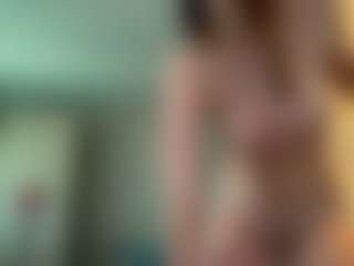 Live cam show with ZeniaArguello - Squirt White on xDating | germany