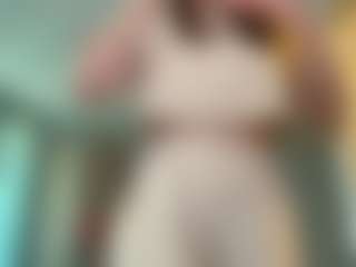 Live cam show with ZeniaArguello - Spank Big Tits on Uber Horny