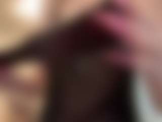 Live cam show with ZeniaArguello - Body Massage on CamwithHer