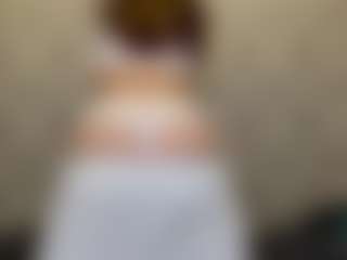 Live cam show with ZeniaArguello - Bikini on chickslive.net