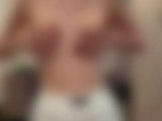 ZeniaArguello's Live Sex Cam Show