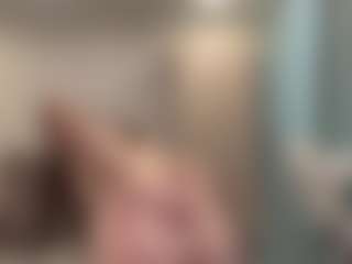 ZeniaArguello's Live Sex Cam Show