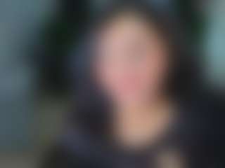 Anthonella-Stone-T MILF webcam performer live streaming