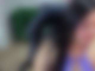 Anthonella-Stone-T MILF webcam performer live streaming