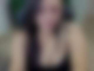 Live cam show with Anthonella-Stone-T - BBW MILF on Camsoda