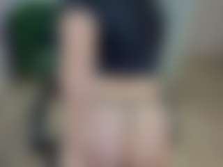 Live cam show with Anthonella-Stone-T - Brown Hair MILF on StripNow