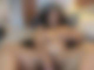 BELLABIGTITS's Live Sex Cam Show