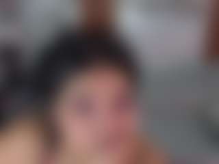 BELLABIGTITS's Live Sex Cam Show