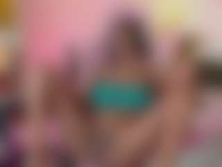 CandyLips4's Live Sex Cam Show