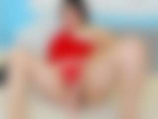 Live cam show with KellyHills - New Brown Eyes on xDating