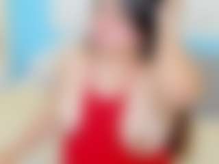 Live cam show with KellyHills - Ass Bouncing on Milfs Live