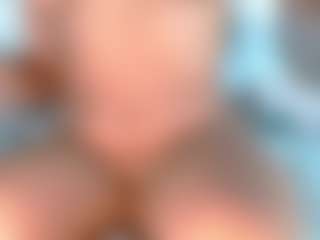 Live cam show with LUNA-MARIN - Curvy on crypto-cams