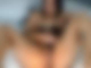 LUNA-MARIN's Live Sex Cam Show
