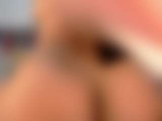 LUNA-MARIN's Live Sex Cam Show