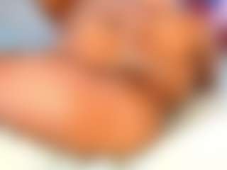 LUNA-MARIN's Live Sex Cam Show
