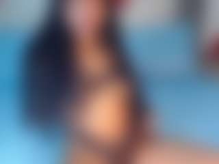 LUNA-MARIN's Live Sex Cam Show