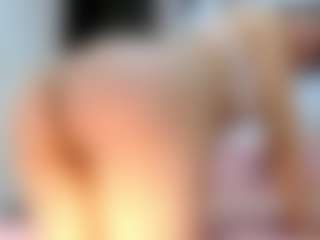 Live cam show with Mackenziie - BBW on Hubzter Live