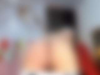 Live cam show with Mackenziie - Skinny on Fling VIP Chat