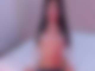 Live cam show with MelodyPrice - Cute on Camsoda